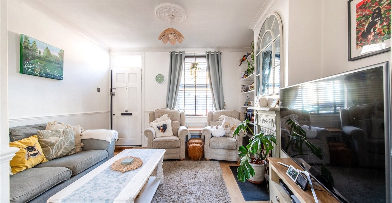 2 bedroom house for sale in Gravesend | Robinson Michael & Jackson