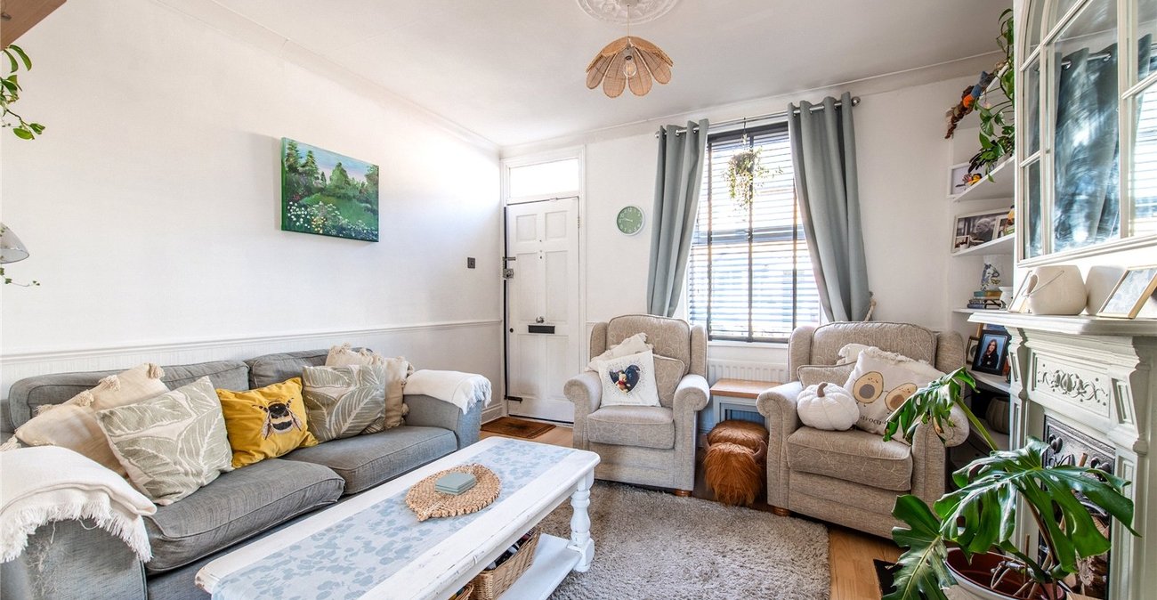 2 bedroom house for sale in Gravesend | Robinson Michael & Jackson