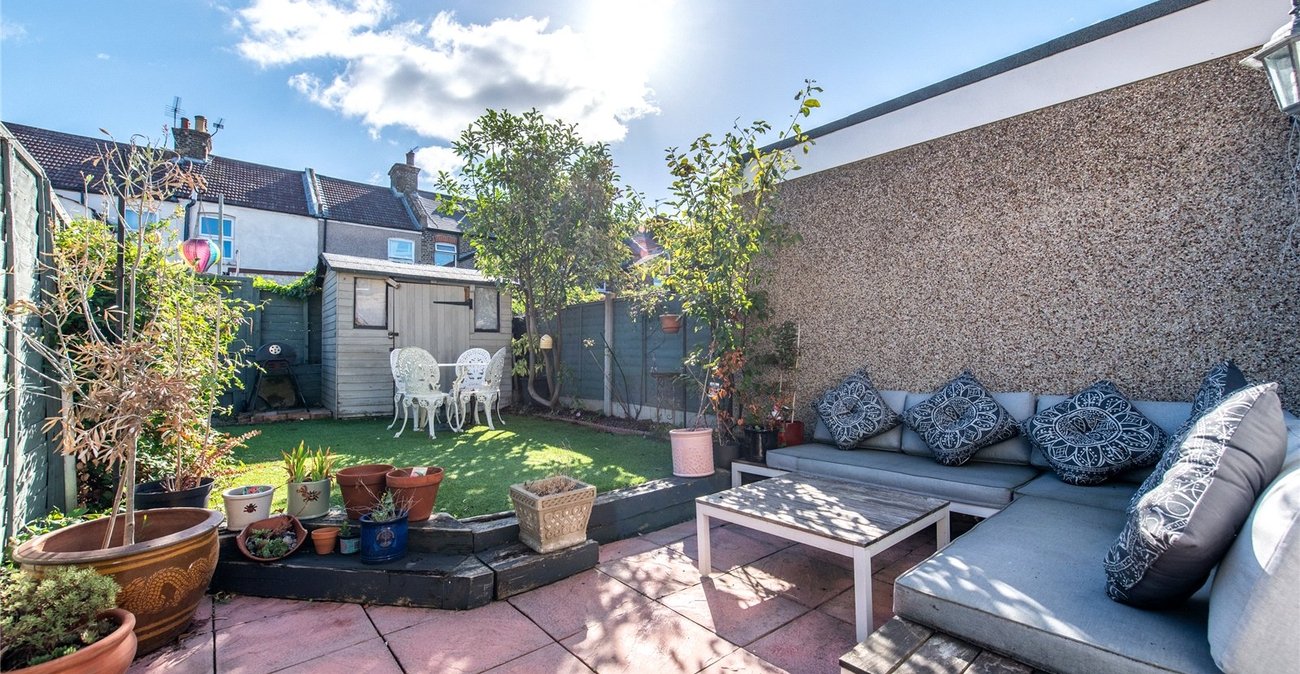 2 bedroom house for sale in Gravesend | Robinson Michael & Jackson