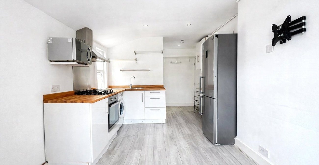 1 bedroom property for sale in London | Robinson Jackson