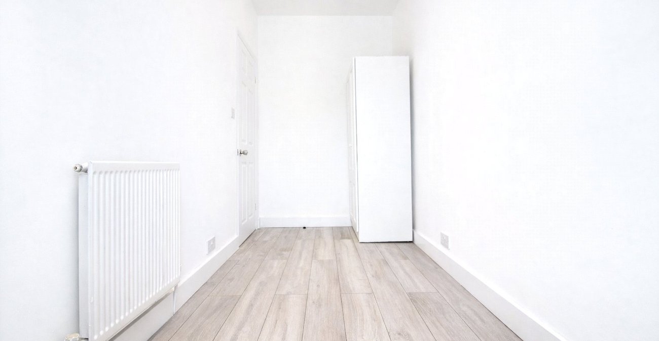 1 bedroom property for sale in London | Robinson Jackson