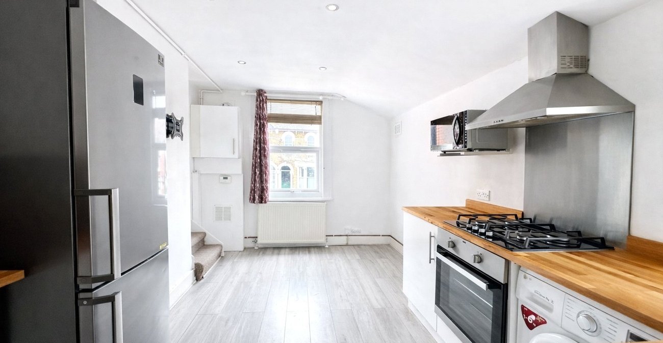 1 bedroom property for sale in London | Robinson Jackson