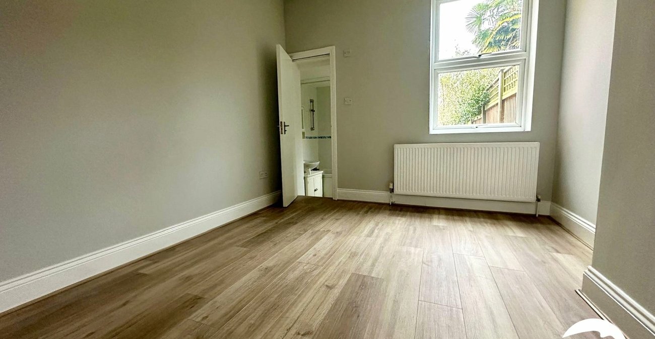 1 bedroom property for sale in London | Robinson Jackson