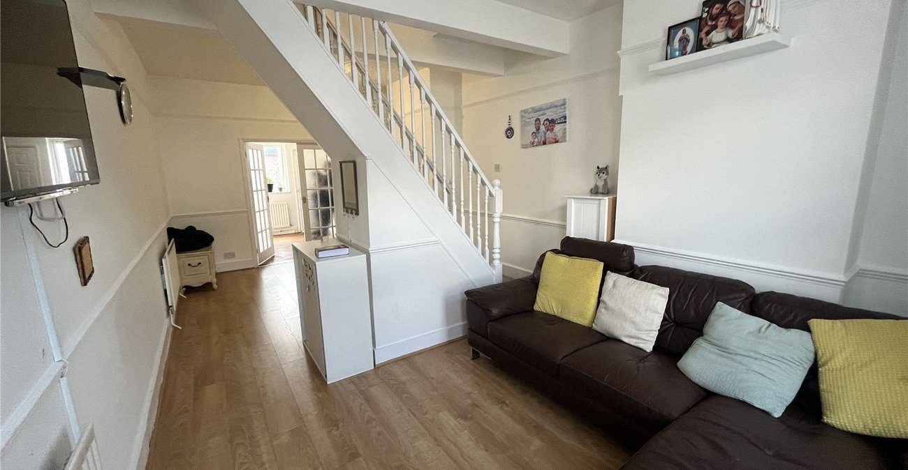 2 bedroom house for sale in Northfleet | Robinson Michael & Jackson