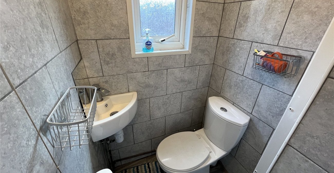 2 bedroom house for sale in Northfleet | Robinson Michael & Jackson