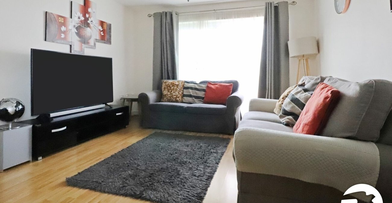2 bedroom property for sale in London | Robinson Jackson