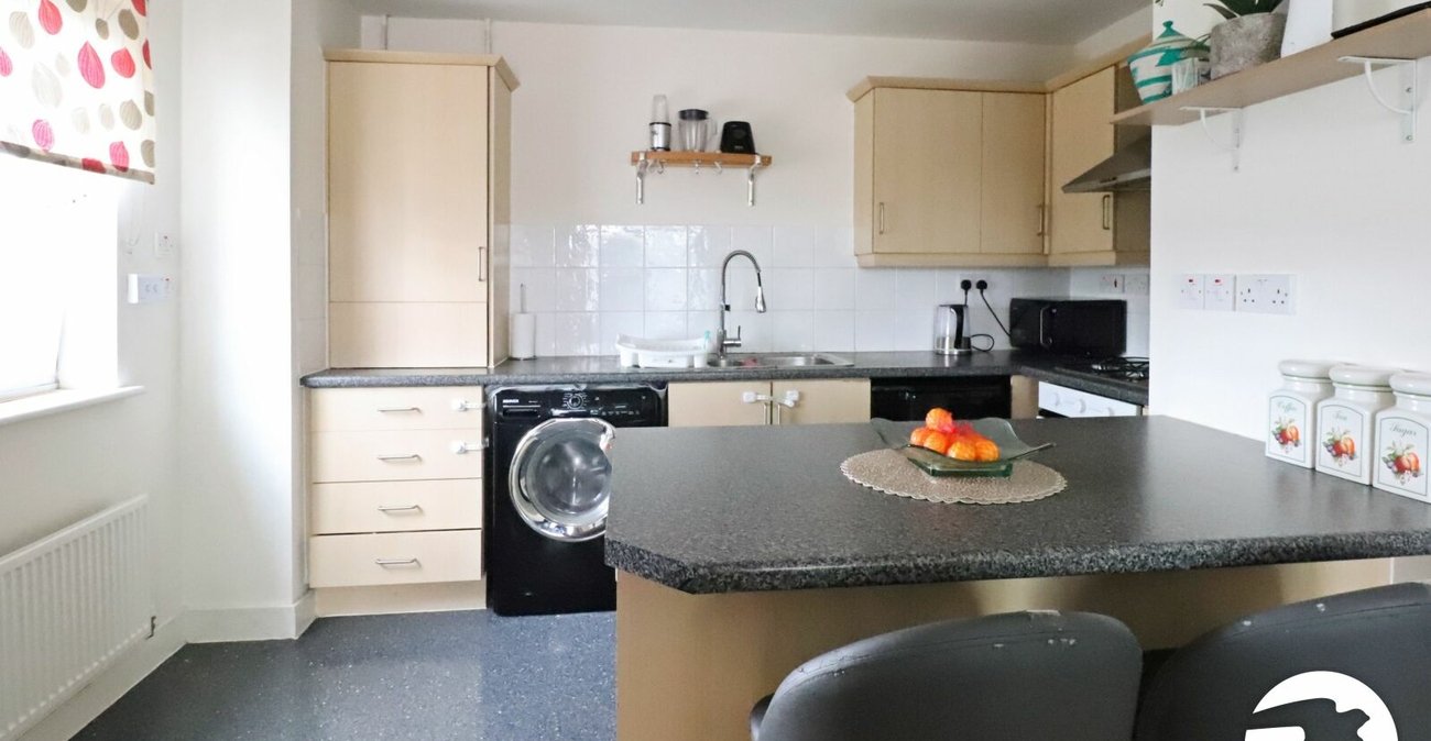 2 bedroom property for sale in London | Robinson Jackson