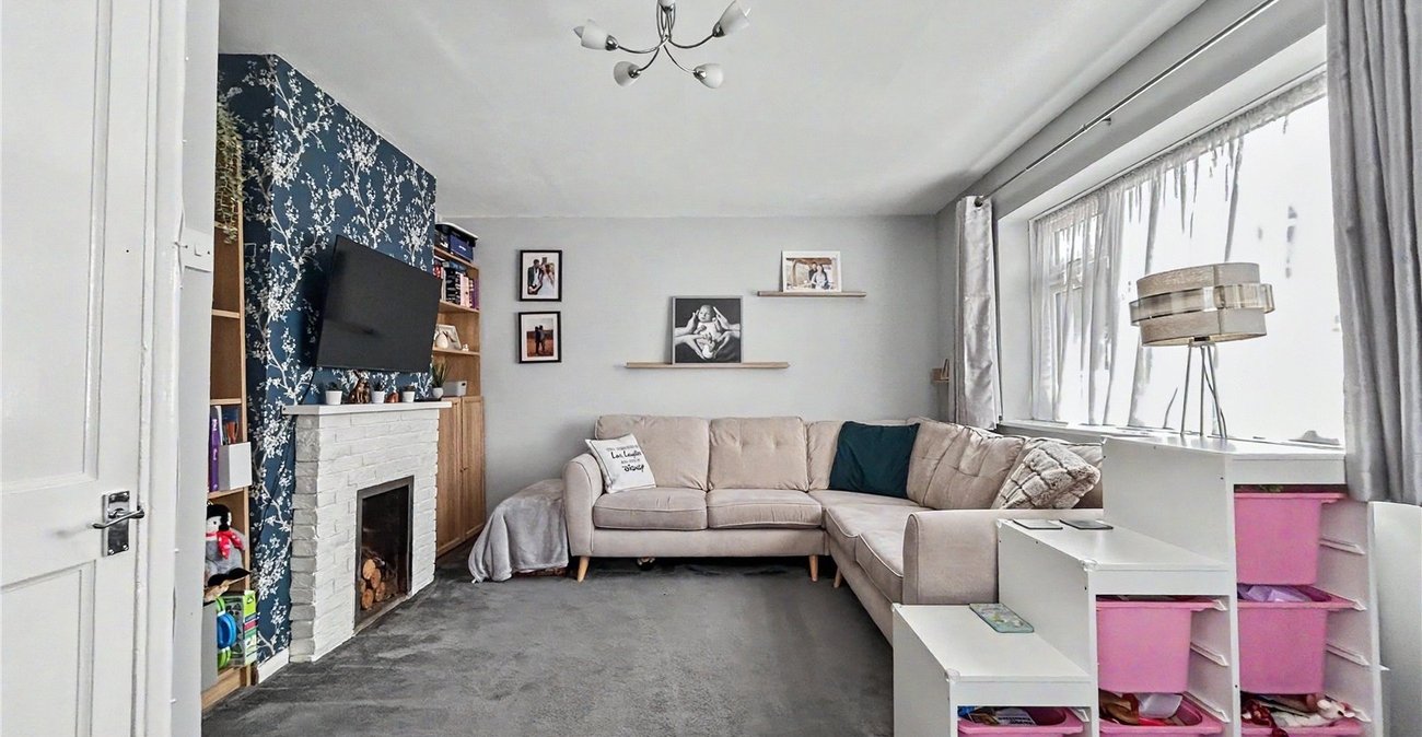 2 bedroom house for sale in Twydall | Robinson Michael & Jackson