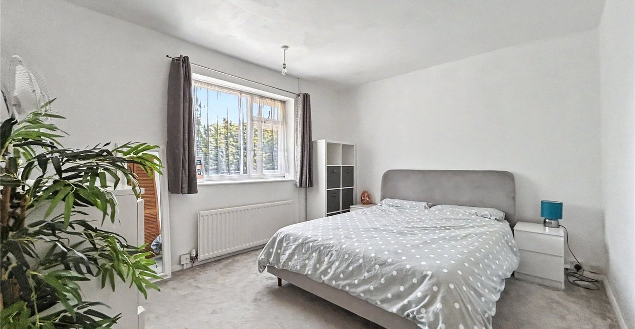 2 bedroom house for sale in Twydall | Robinson Michael & Jackson