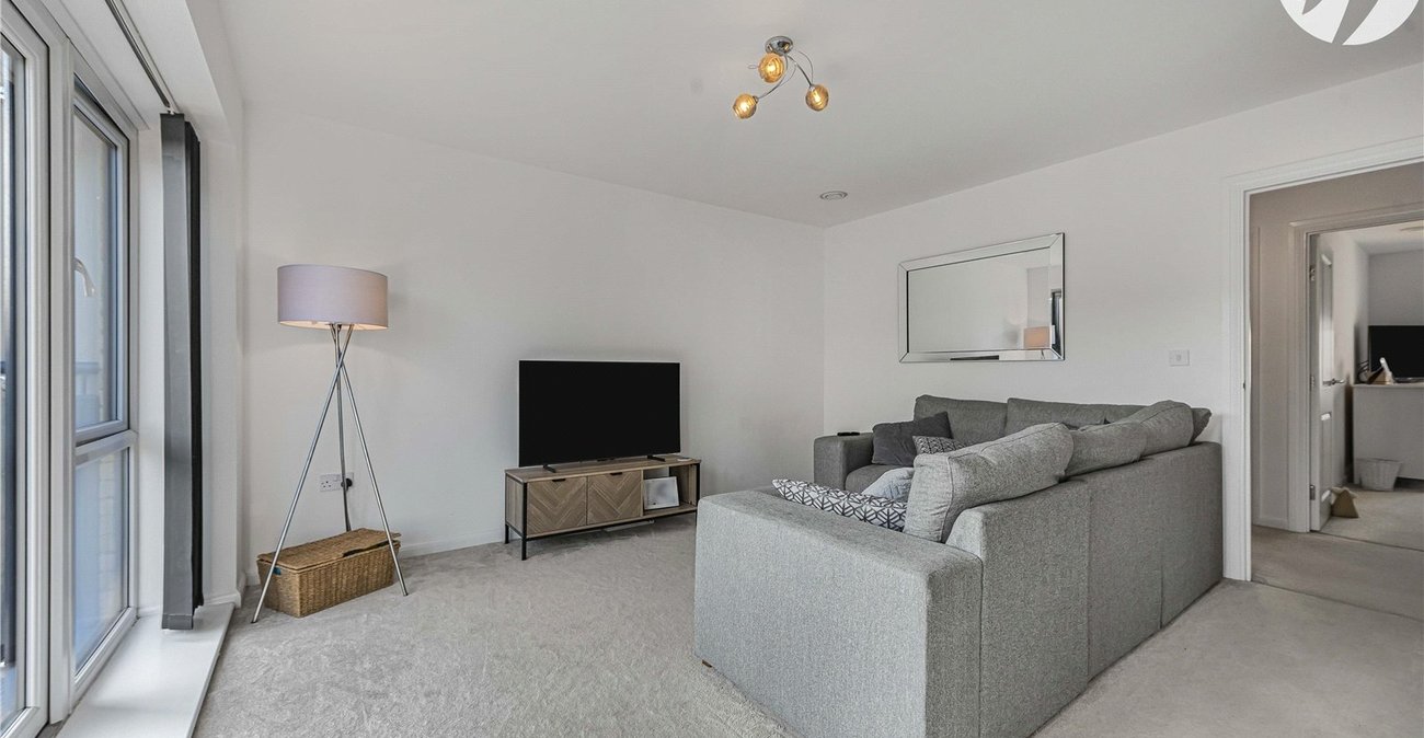 2 bedroom property for sale in Dartford | Robinson Jackson