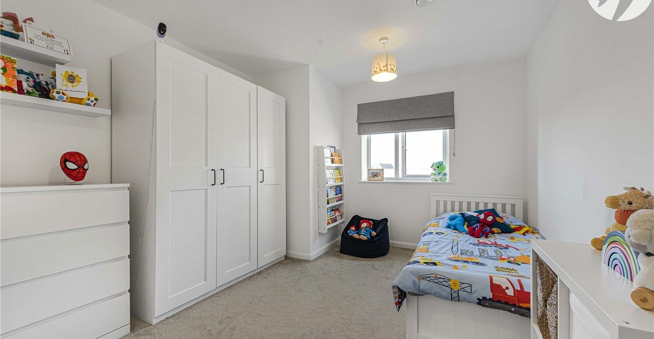 2 bedroom property for sale in Dartford | Robinson Jackson