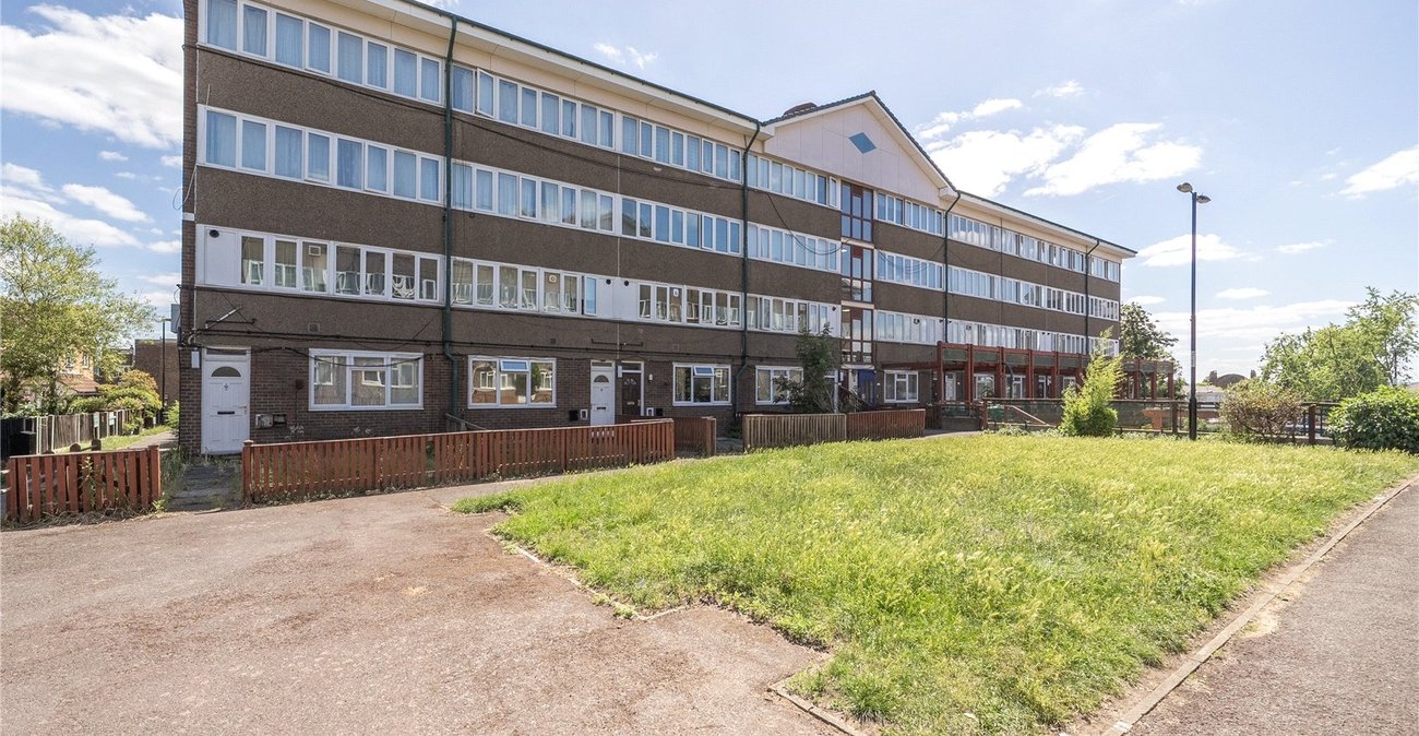 2 bedroom property for sale in Sydenham | Robinson Jackson