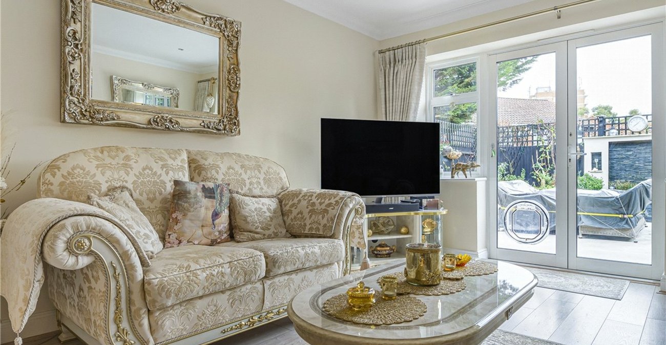 3 bedroom house for sale in Orpington | Robinson Jackson