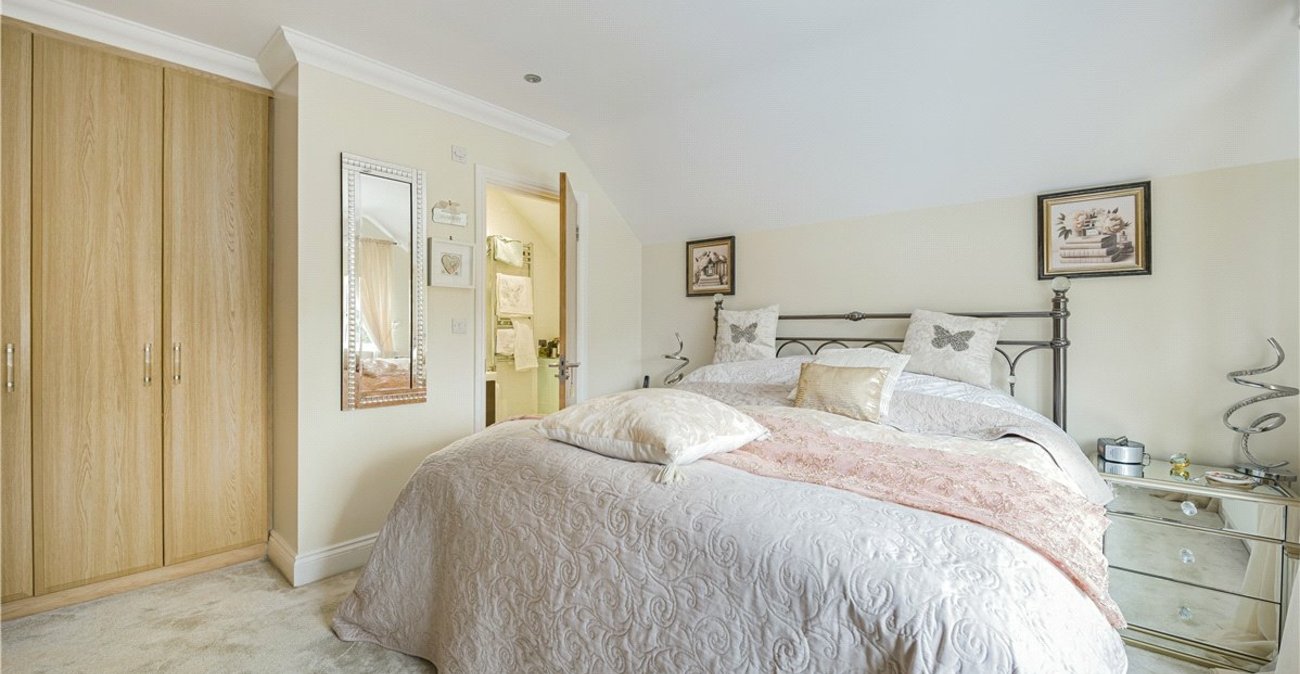 3 bedroom house for sale in Orpington | Robinson Jackson