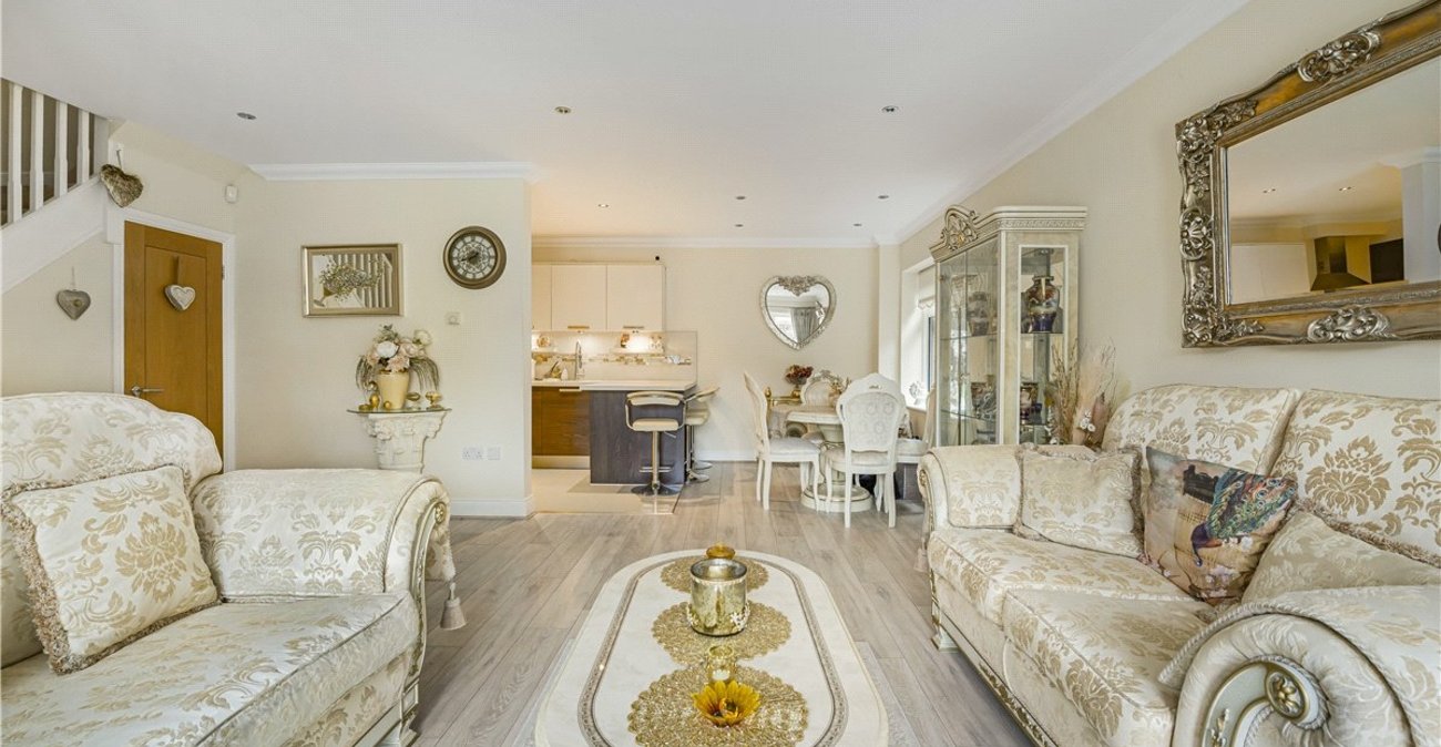 3 bedroom house for sale in Orpington | Robinson Jackson