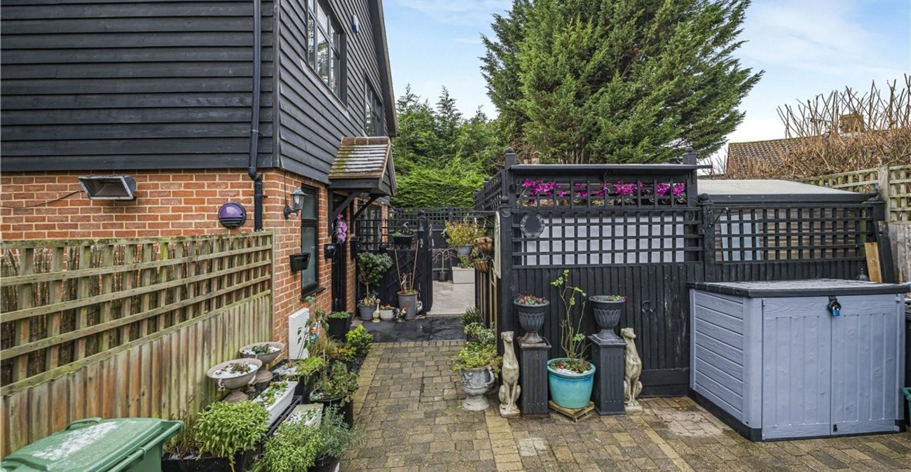 3 bedroom house for sale in Orpington | Robinson Jackson