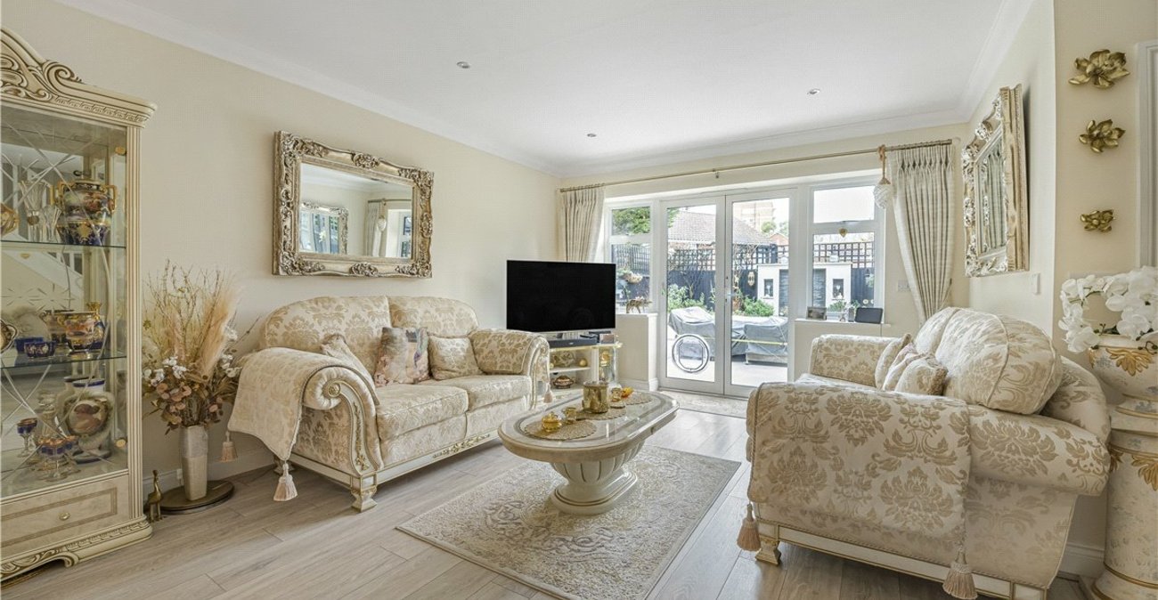 3 bedroom house for sale in Orpington | Robinson Jackson