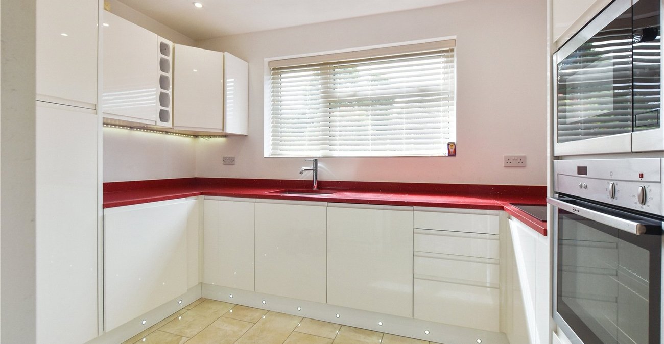 2 bedroom property for sale in Bexley | Robinson Jackson