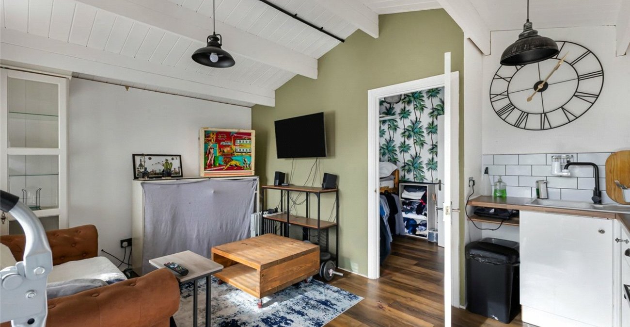 3 bedroom house for sale in Orpington | Robinson Jackson