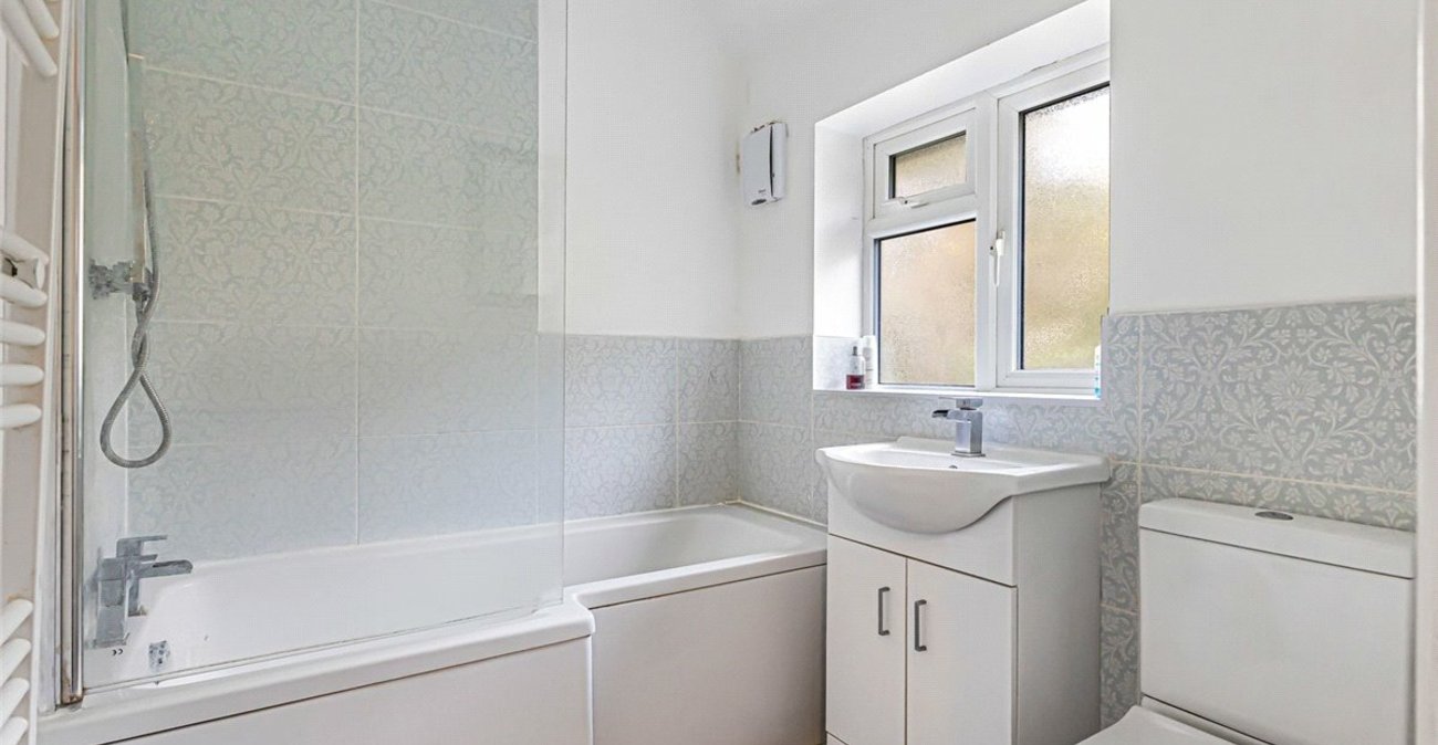 3 bedroom house for sale in Orpington | Robinson Jackson