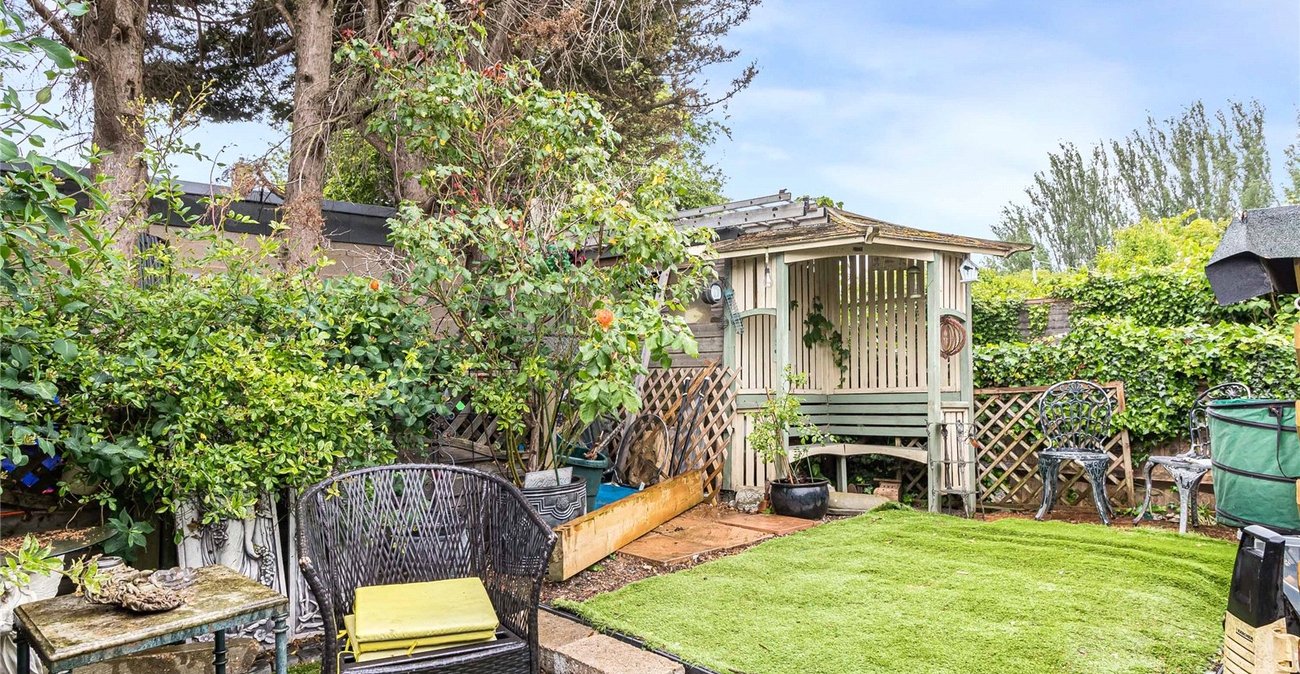 3 bedroom house for sale in Abbey Wood | Robinson Jackson