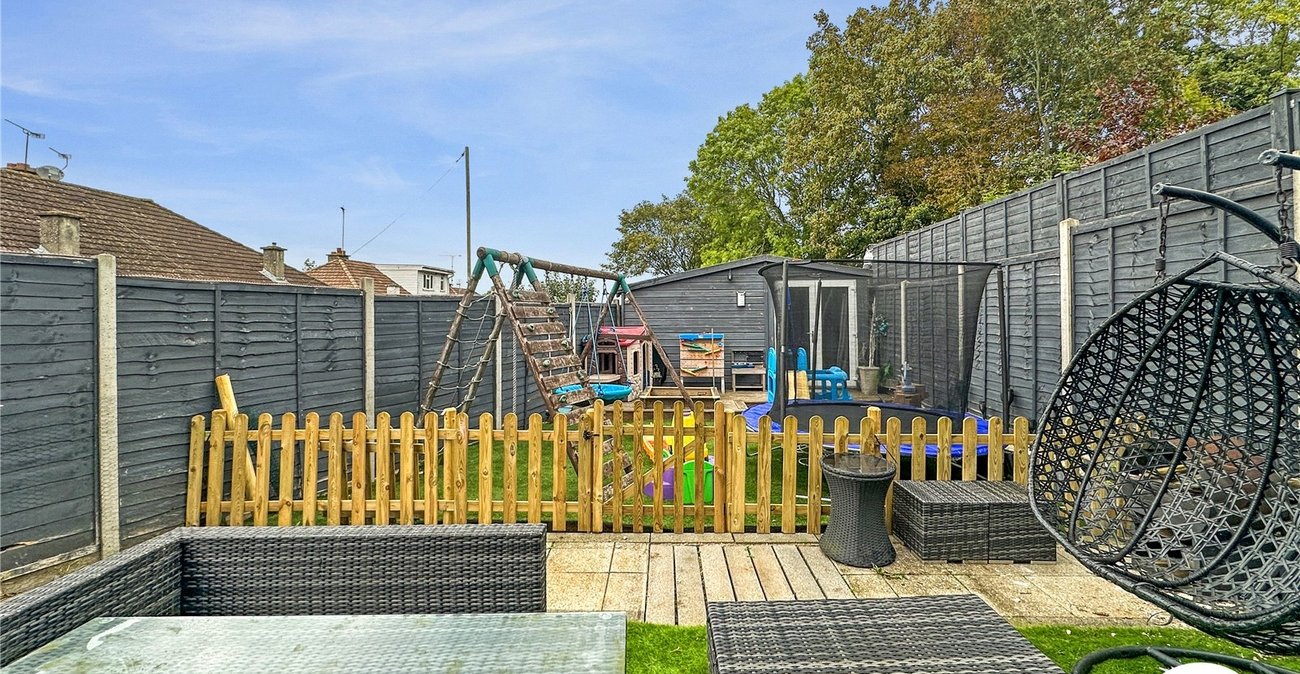 2 bedroom house for sale in Rochester | Robinson Michael & Jackson