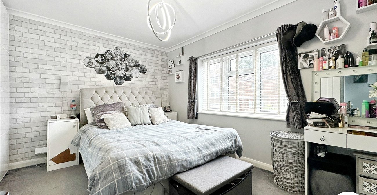 2 bedroom house for sale in Rochester | Robinson Michael & Jackson