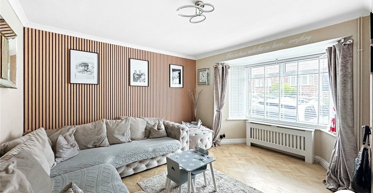 2 bedroom house for sale in Rochester | Robinson Michael & Jackson