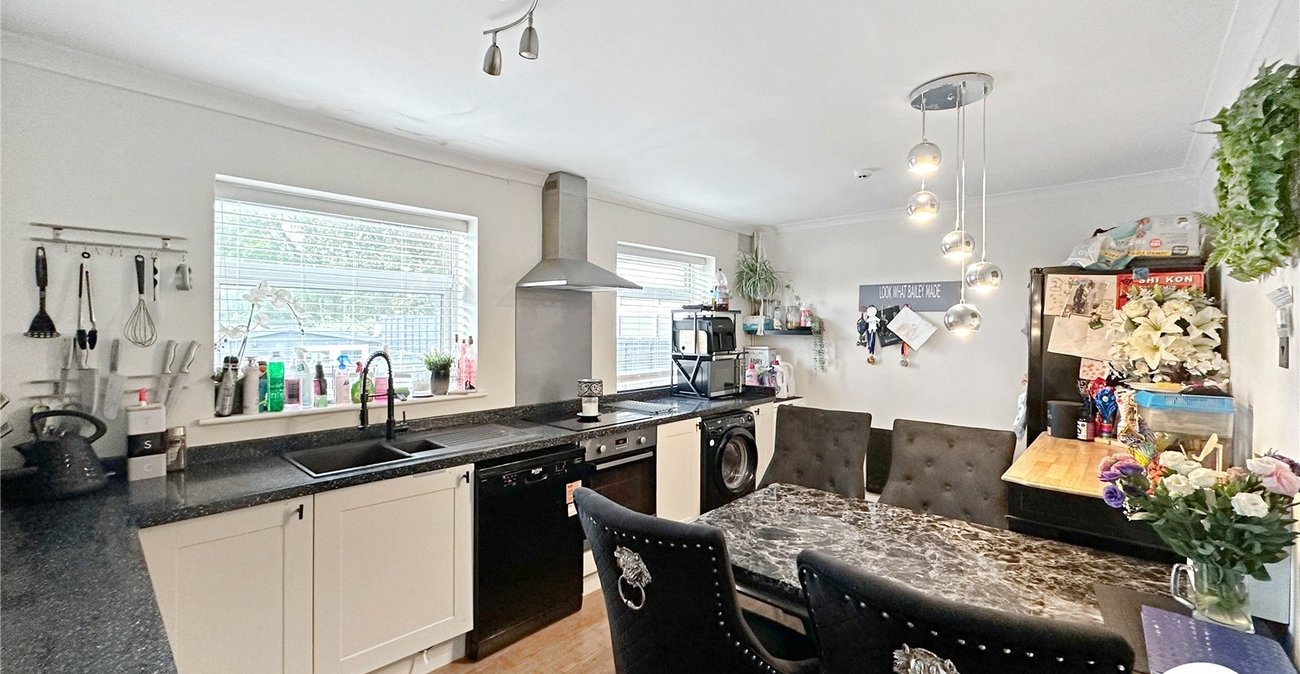 2 bedroom house for sale in Rochester | Robinson Michael & Jackson