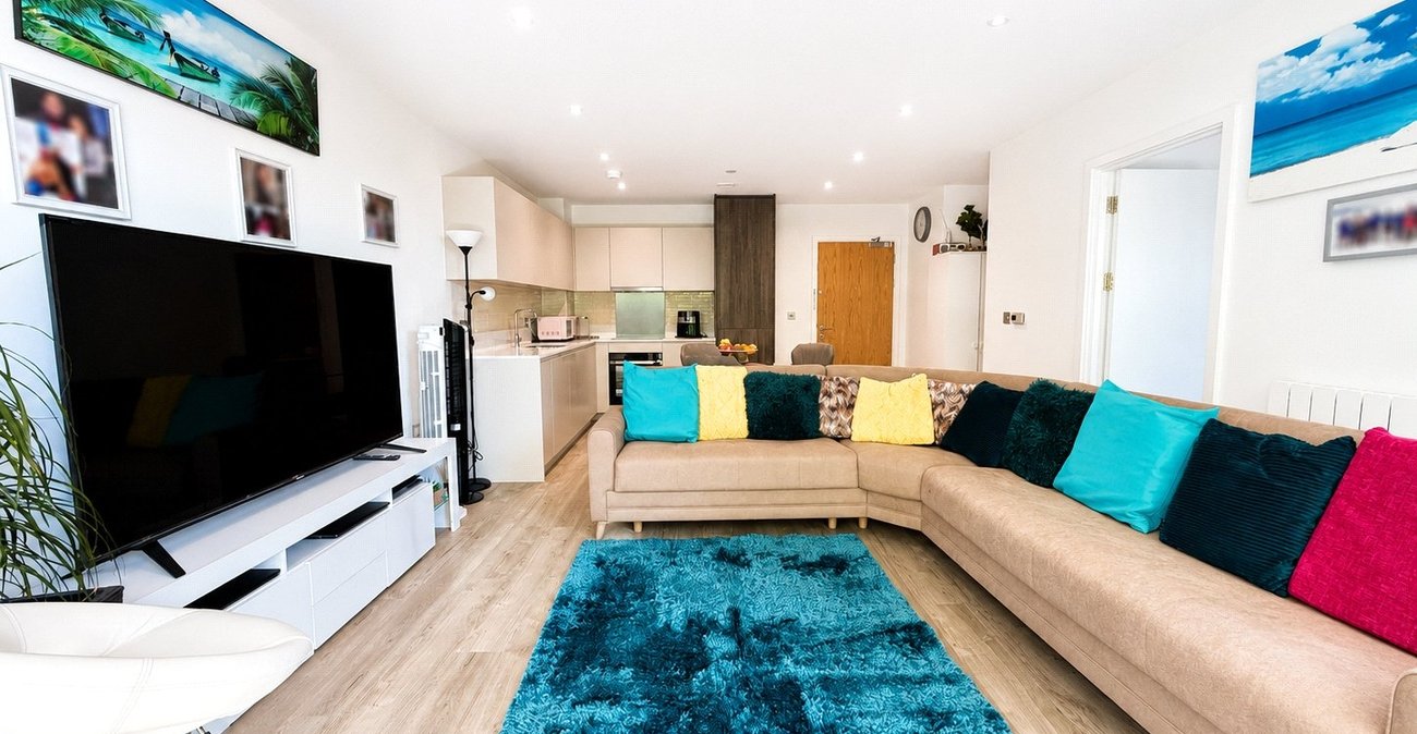 1 bedroom property for sale in London | Robinson Jackson