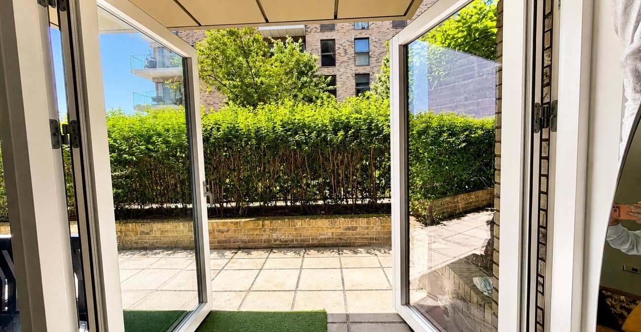 1 bedroom property for sale in London | Robinson Jackson