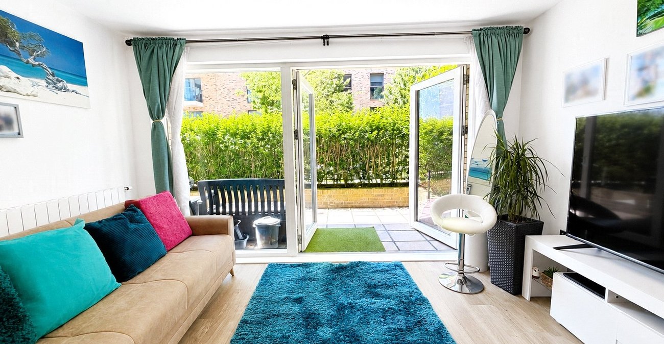 1 bedroom property for sale in London | Robinson Jackson