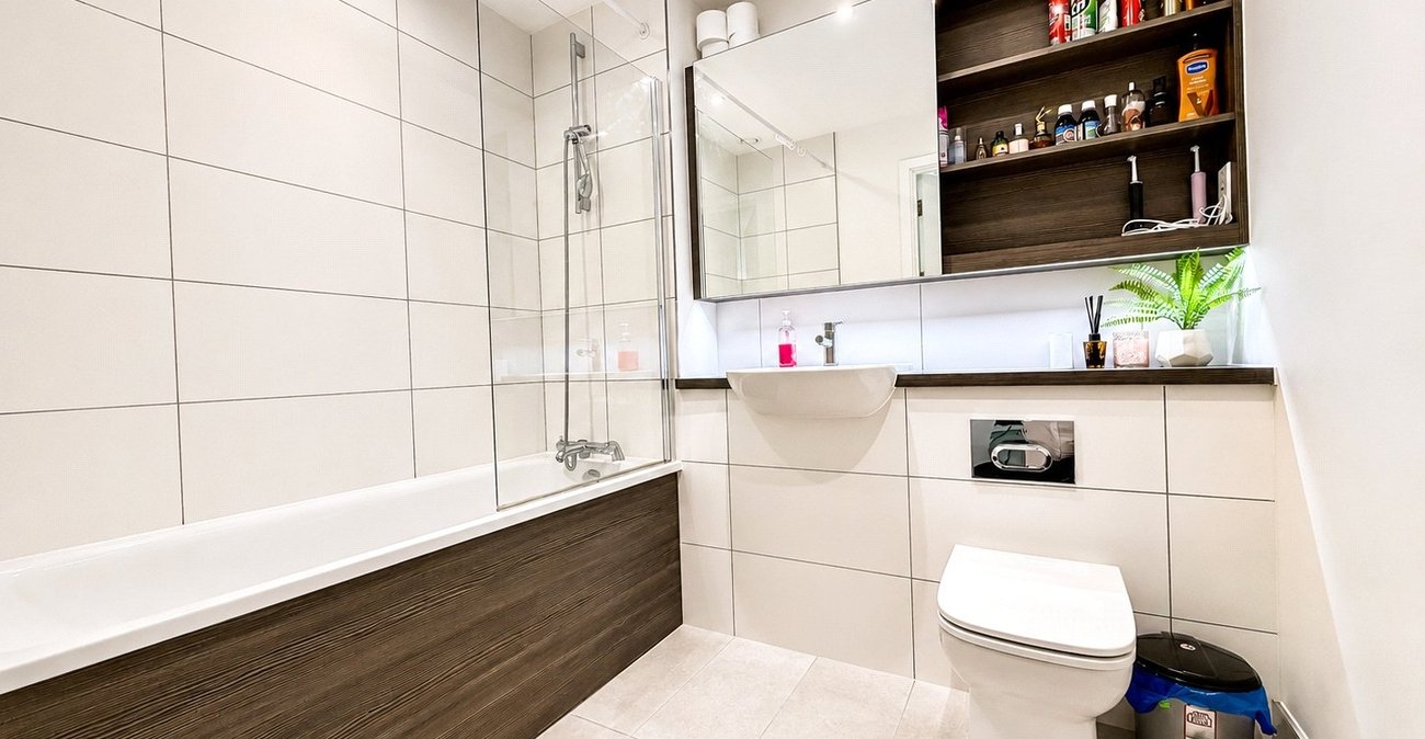 1 bedroom property for sale in London | Robinson Jackson