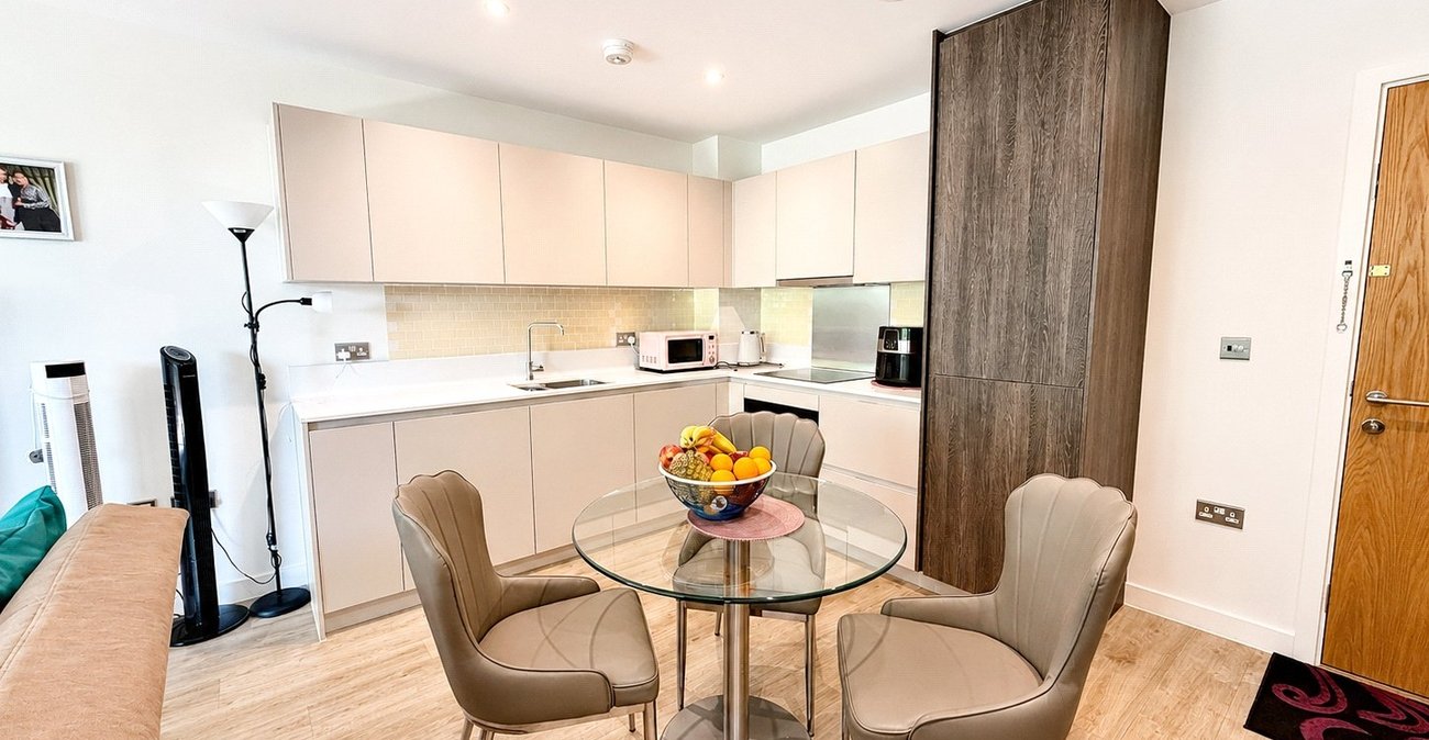 1 bedroom property for sale in London | Robinson Jackson