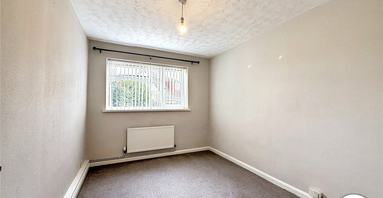 3 bedroom bungalow for sale in Sittingbourne | Robinson Michael & Jackson