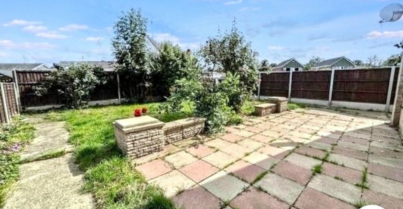 3 bedroom bungalow for sale in Sittingbourne | Robinson Michael & Jackson