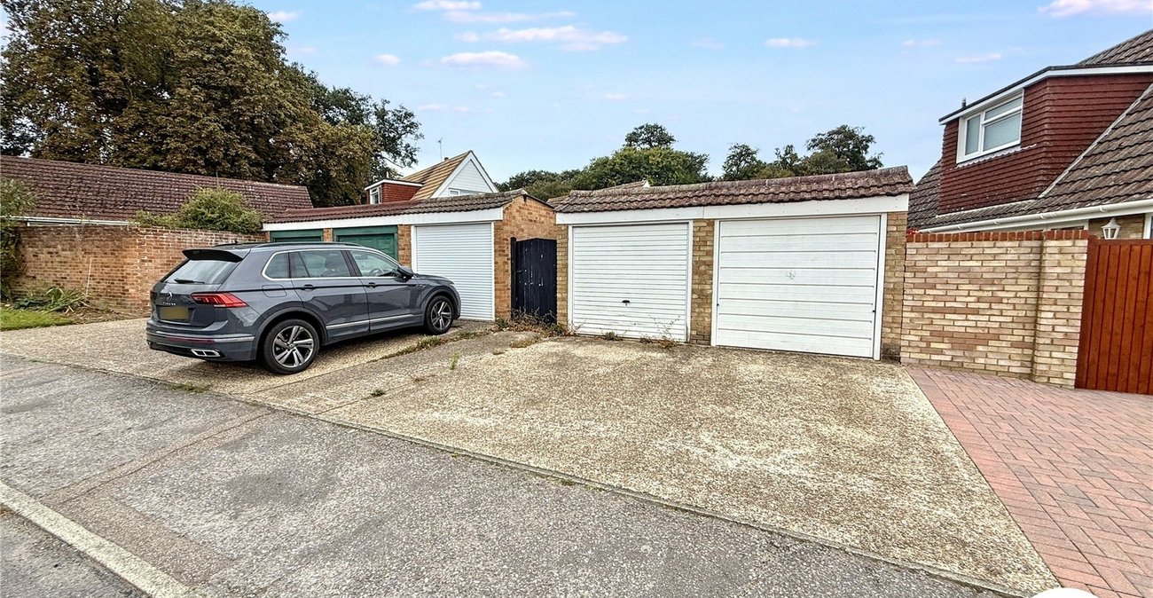 3 bedroom bungalow for sale in Sittingbourne | Robinson Michael & Jackson