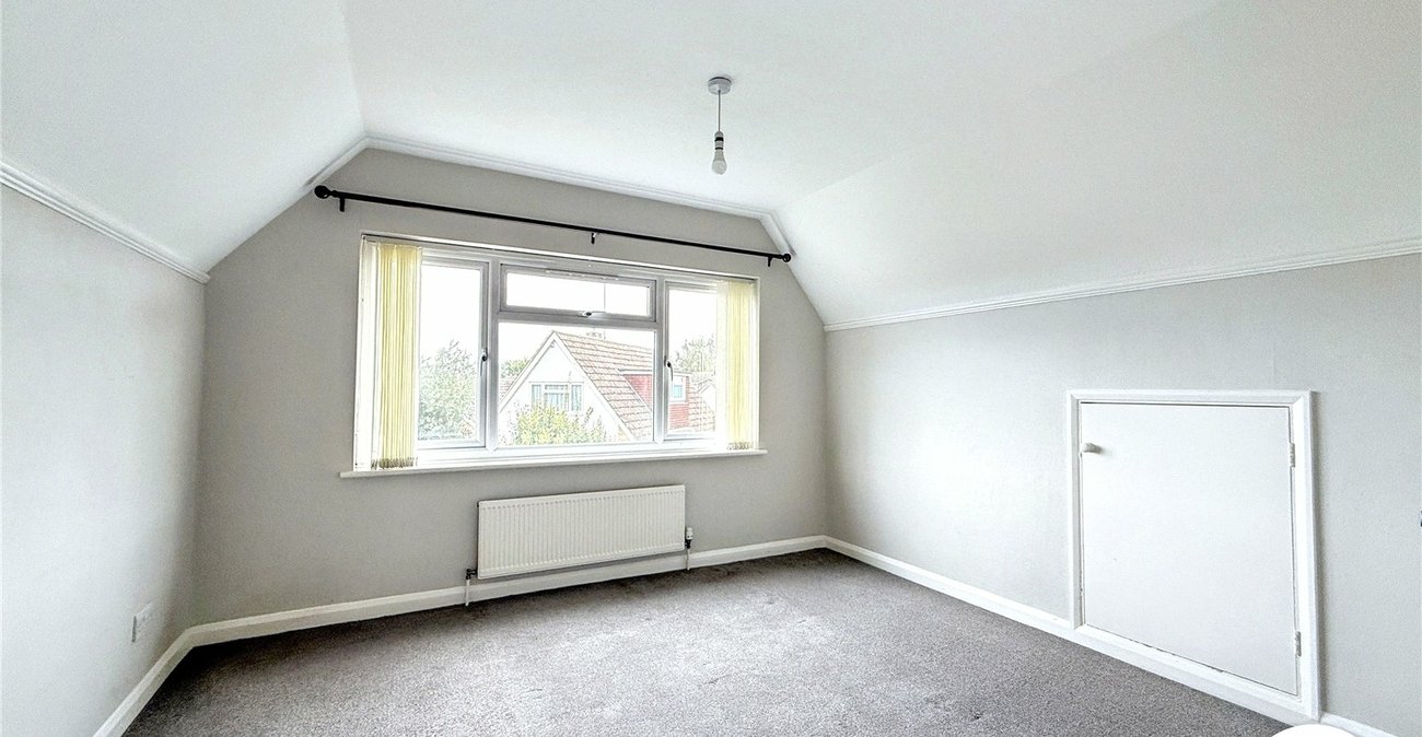 3 bedroom bungalow for sale in Sittingbourne | Robinson Michael & Jackson