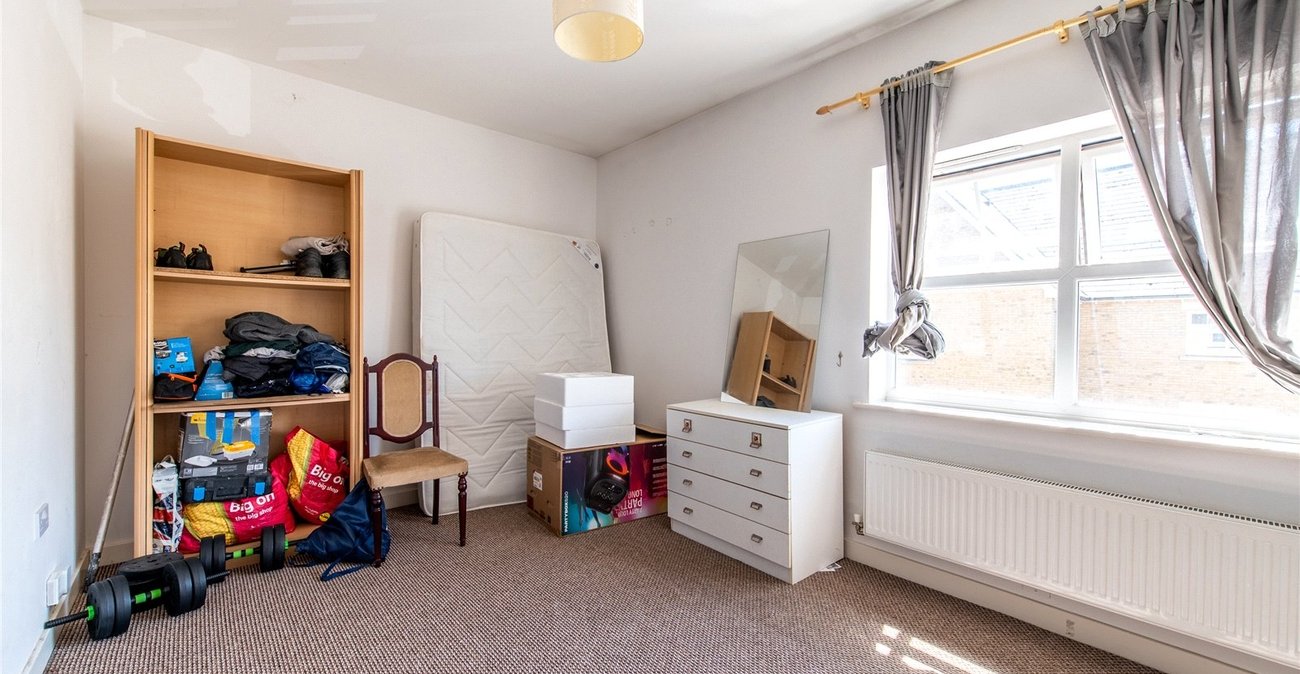 2 bedroom property for sale in Maidstone | Robinson Michael & Jackson