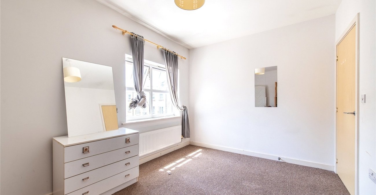2 bedroom property for sale in Maidstone | Robinson Michael & Jackson