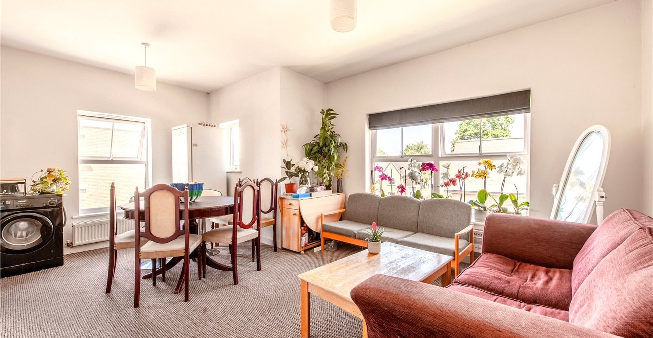 2 bedroom property for sale in Maidstone | Robinson Michael & Jackson