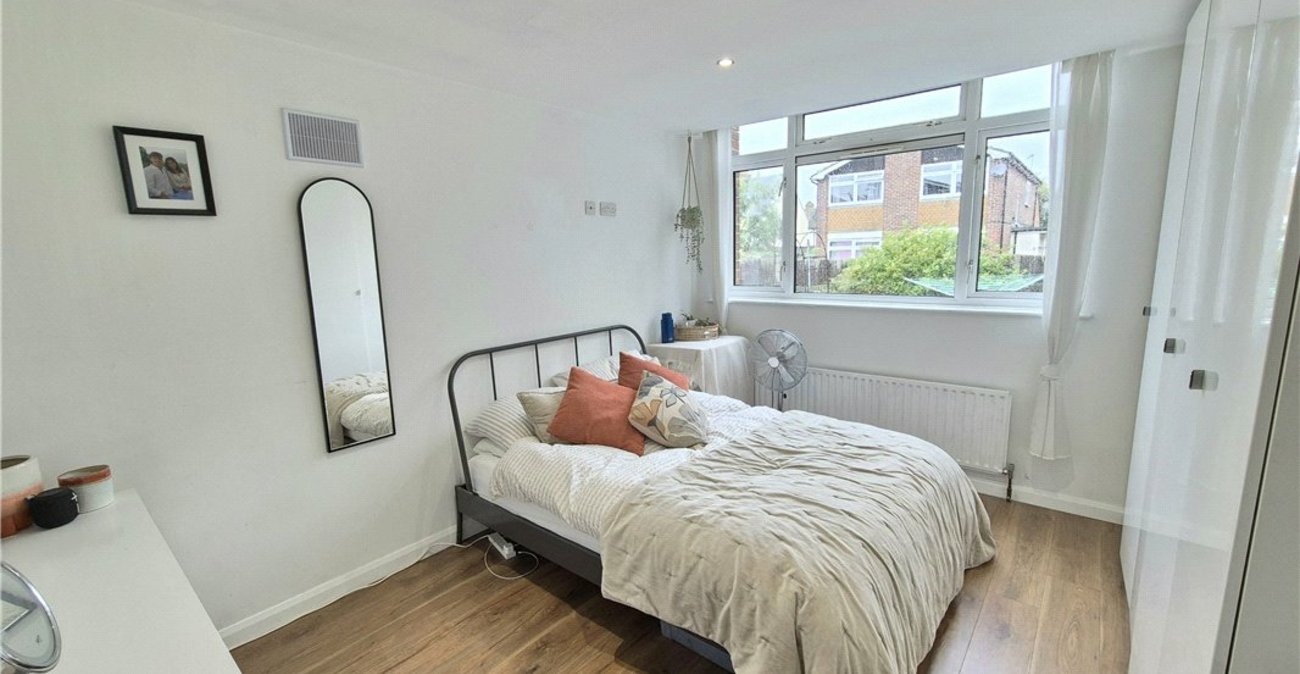 2 bedroom property for sale in Orpington | Robinson Jackson