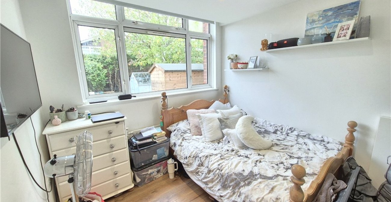 2 bedroom property for sale in Orpington | Robinson Jackson