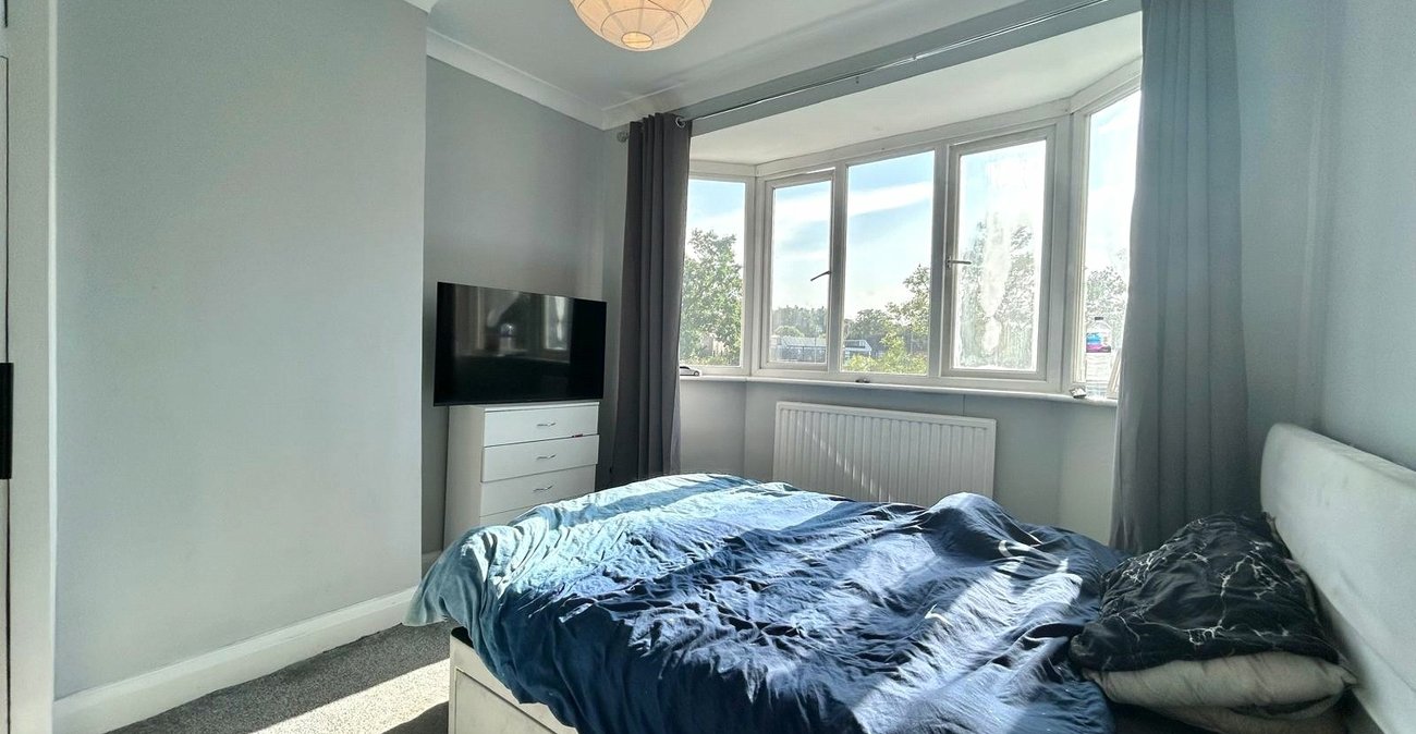 3 bedroom house for sale in Shooters Hill | Robinson Jackson