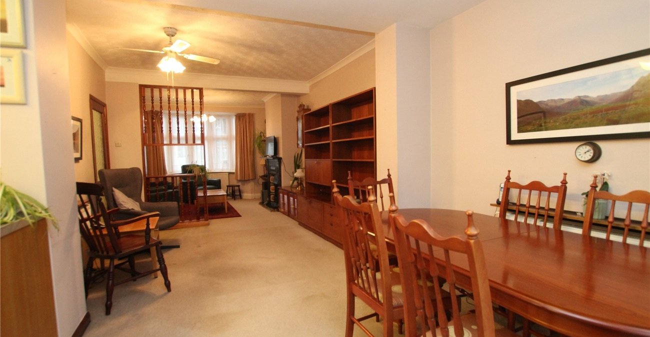 3 bedroom house for sale in Shooters Hill | Robinson Jackson