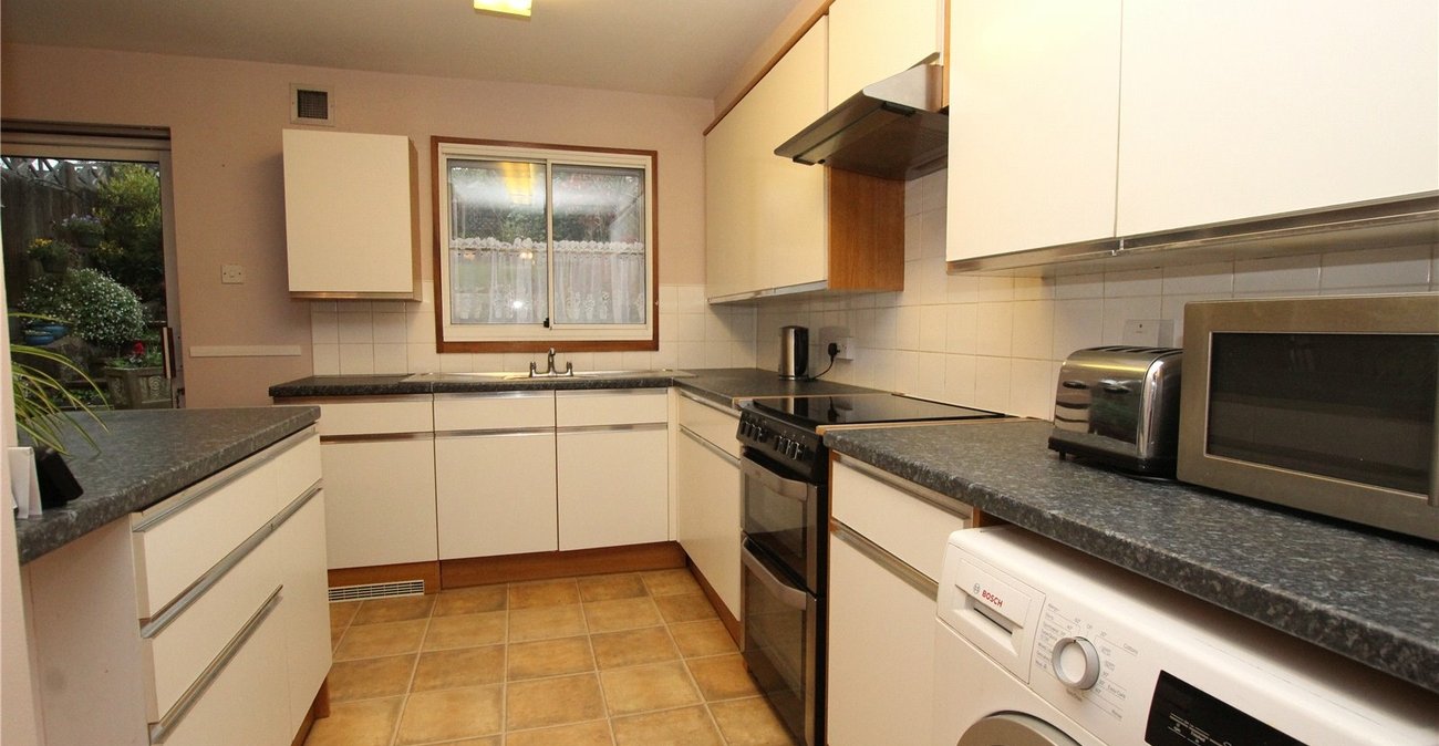 3 bedroom house for sale in Shooters Hill | Robinson Jackson