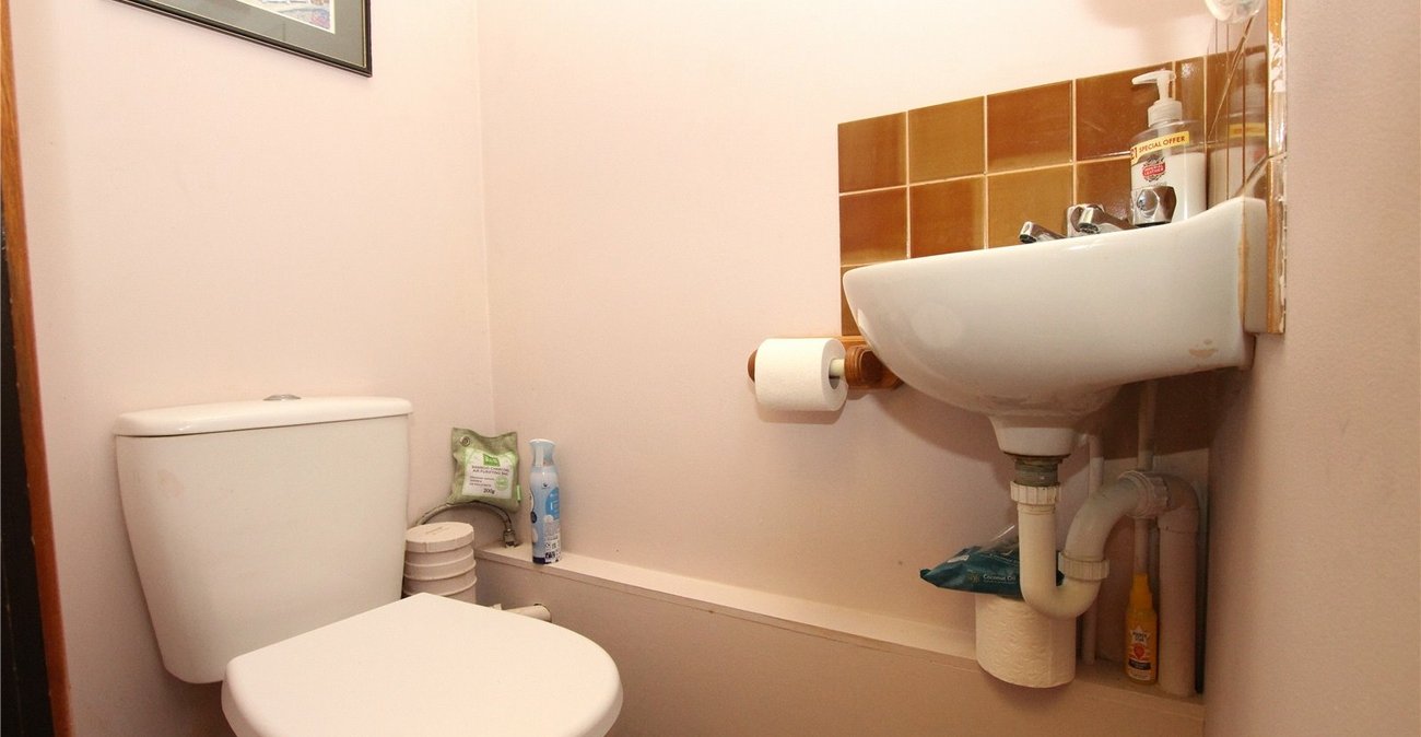 3 bedroom house for sale in Shooters Hill | Robinson Jackson