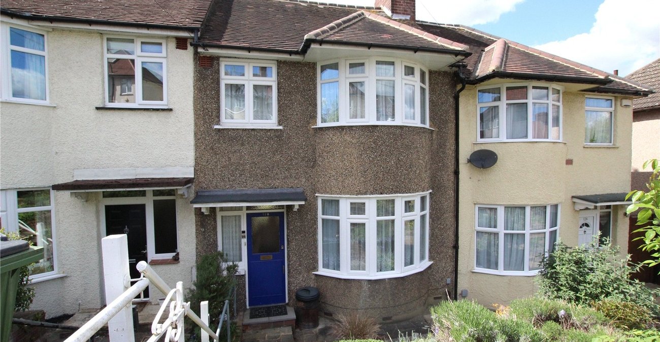 3 bedroom house for sale in Shooters Hill | Robinson Jackson