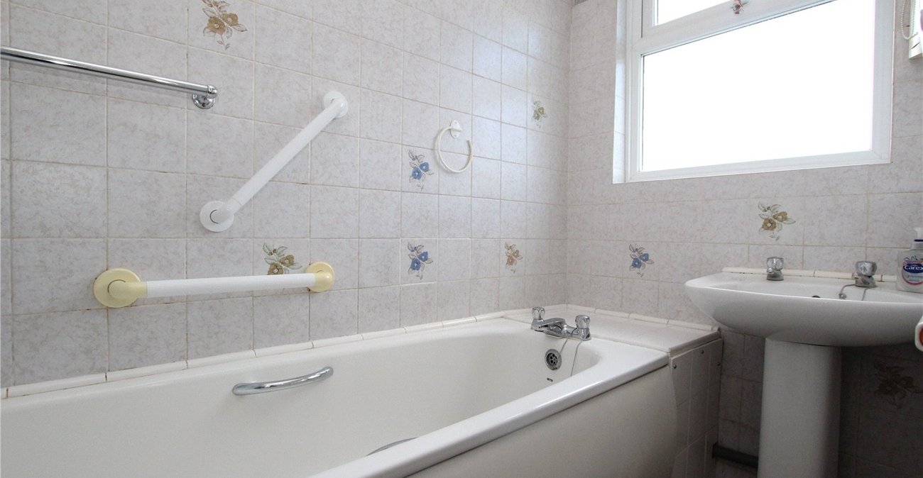 3 bedroom house for sale in Shooters Hill | Robinson Jackson