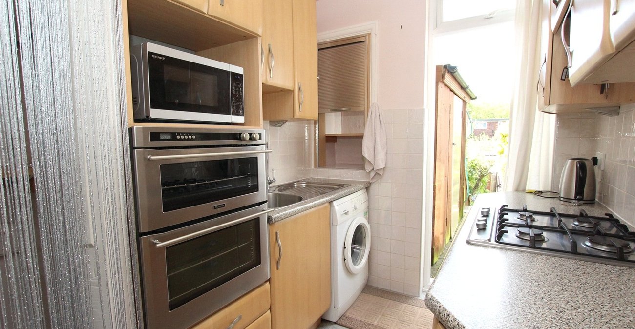 3 bedroom house for sale in Shooters Hill | Robinson Jackson
